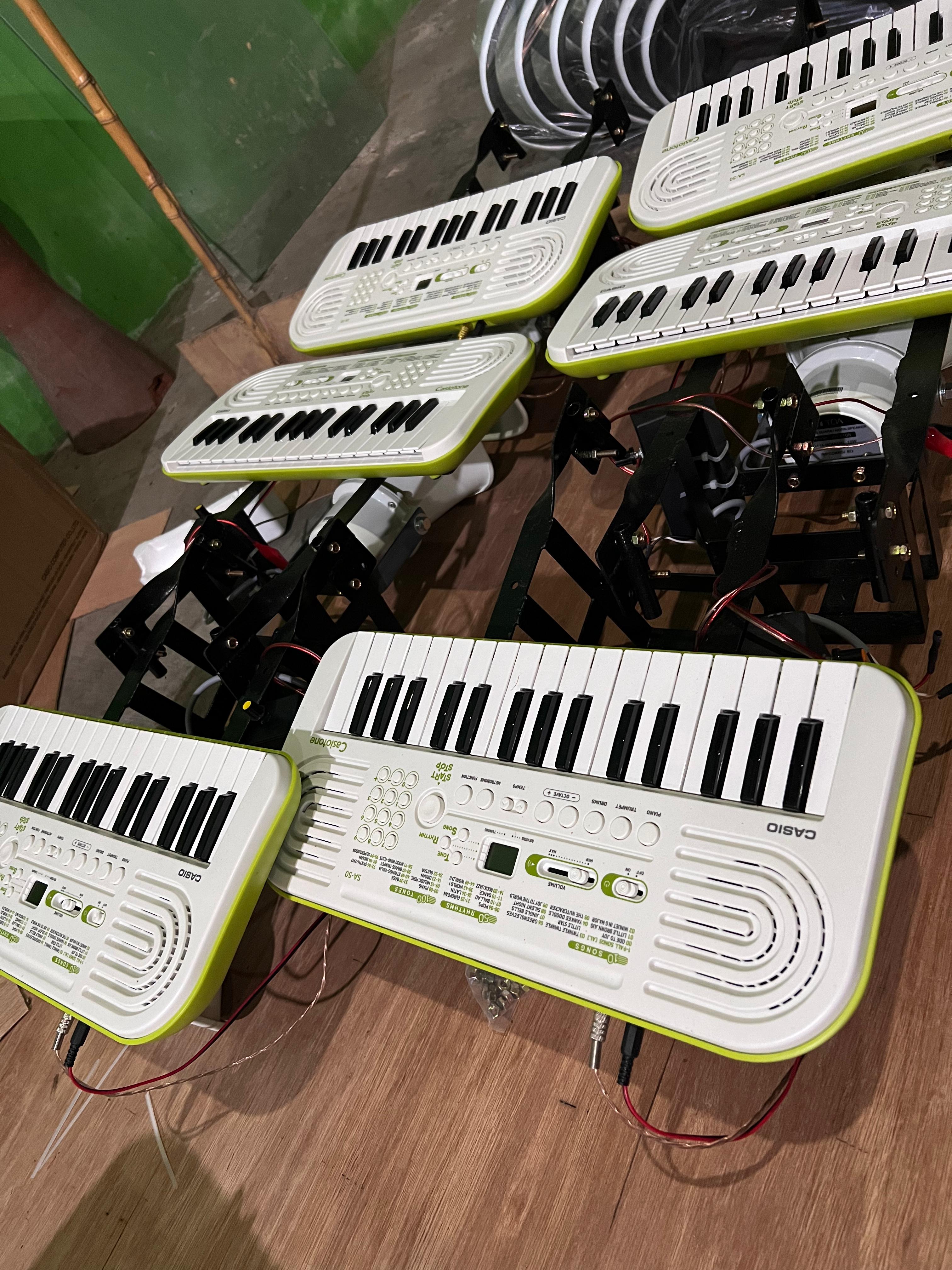 Electone Electric Keyboard